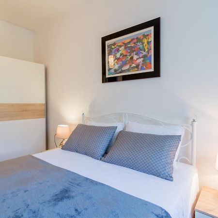 Secret Garden Apartment Пореч Экстерьер фото