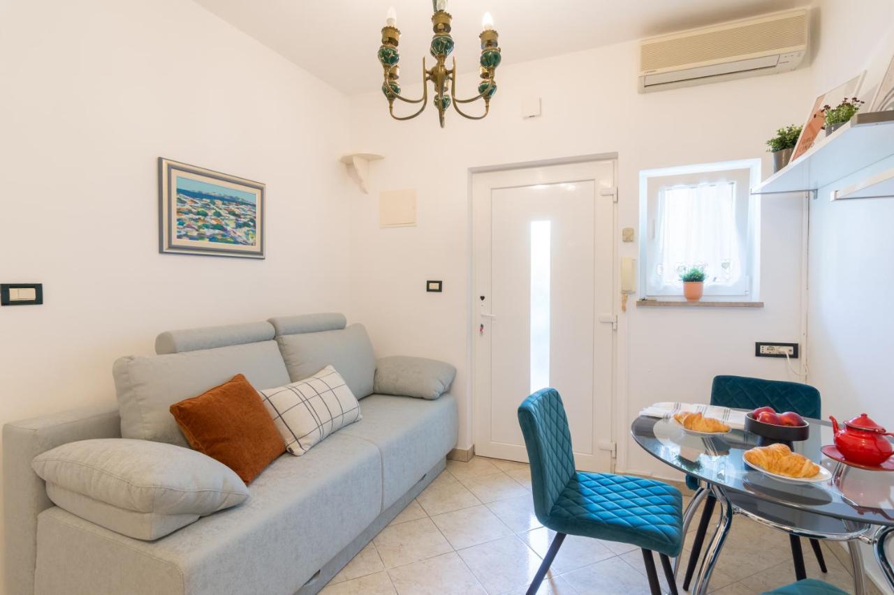 Secret Garden Apartment Пореч Экстерьер фото